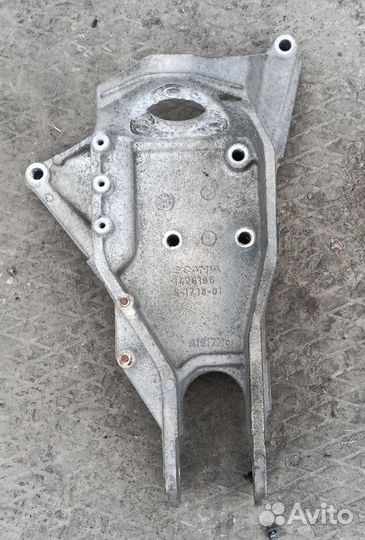 Кронштейн кабины, правый scania