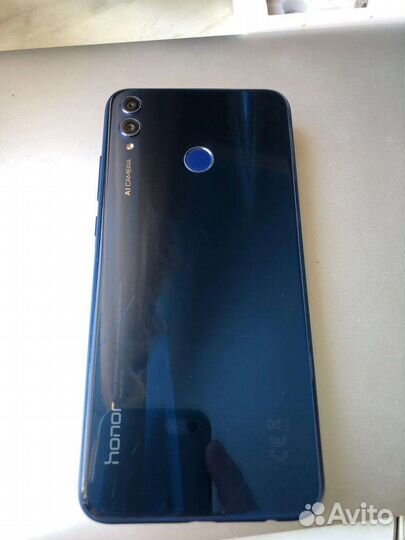 Телефон Huawei 8х