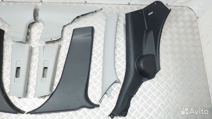 Накладка (кузов внутри) Mazda 3 BK рестайлинг (200