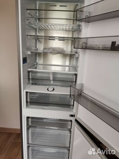 Холодильник Samsung