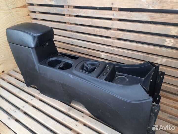 Ssang Yong Actyon new - подлокотник