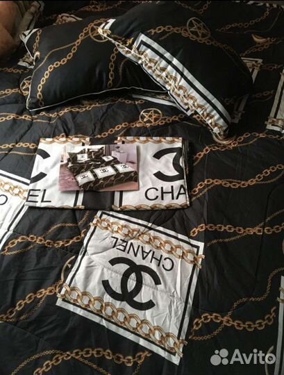 Белье постельное с подушками и одеялом