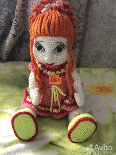 Кукла вязаная