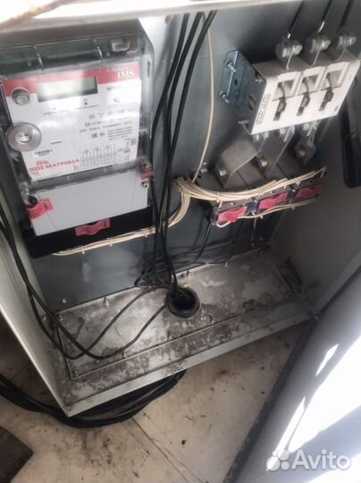 Счетчик электрический трехфазный