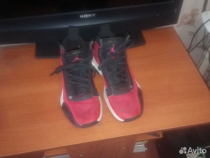 Кроссовки nike air jordan 4 джорданы