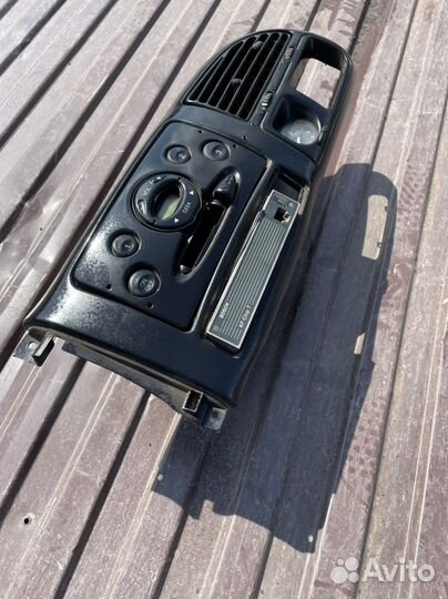 Транзит 5 98г центральная накладка дефлектор