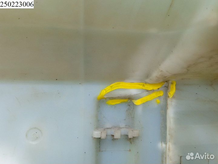 Бачок омывателя лобового стекла SsangYong Actyon