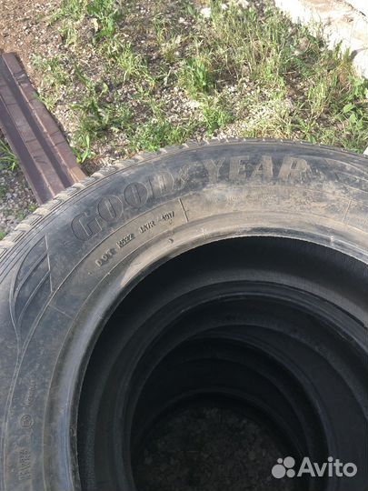 Goodyear EfficientGrip SUV 4x4 255/65 R17