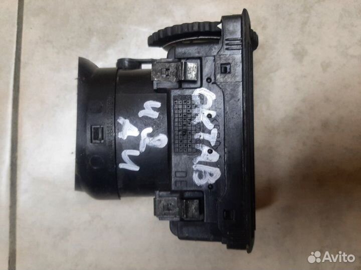 Дефлектор воздушный левый Skoda Octavia A4 Tour