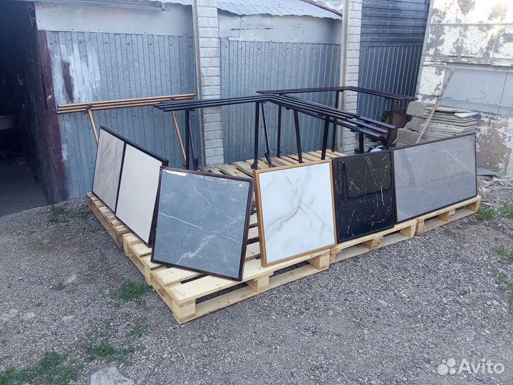 Стол и лавочка на кладбище