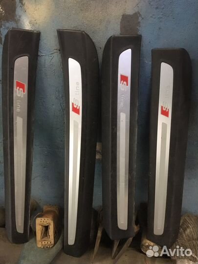 Audi q7 4l s-line декор накладка салонная порог