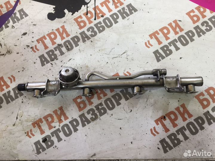 Мерседес С-Класс Рейка топливная с датчиком