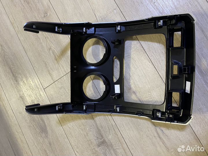 Рамка Largus FL