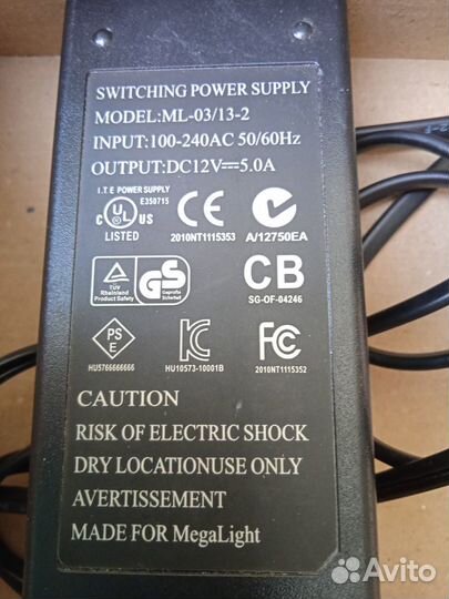 Блок питания / адаптер 12 V / 5 A ML-03/13-2