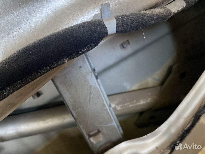 Задняя правая дверь Hyundai Accent