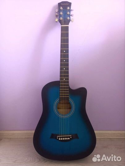 Акустическая гитара