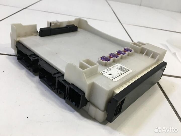 Блок предохранителей Toyota Camry XV70 70