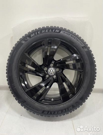 Оригинал.Volkswagen Touareg 285/45r20
