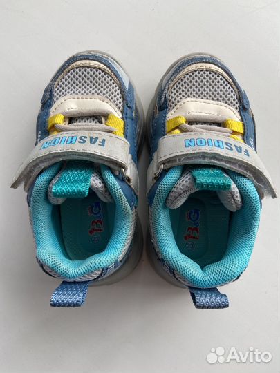 Кроссовки детские летние