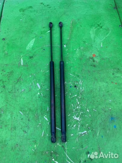 Амортизатор крышка багажника kia sorento