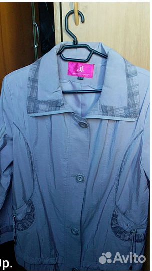 Ветровка женская