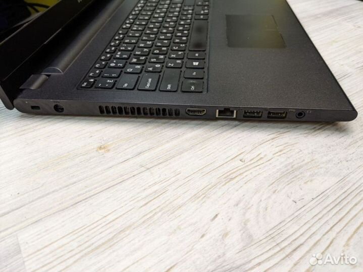 15.6 Ноутбук dell Inspiron 15 на Intel Core i3 403