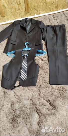 Школьный костюм