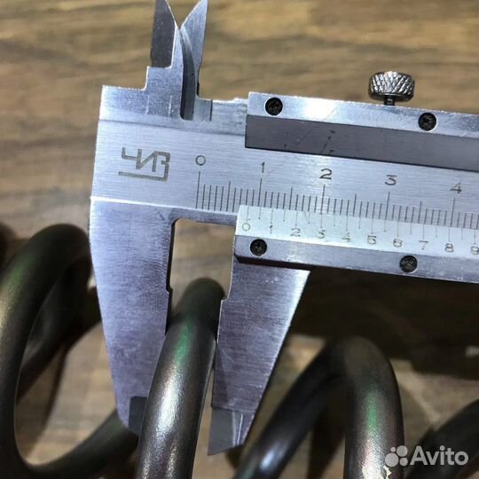 Пружина титановая