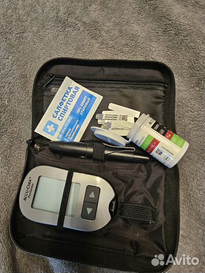Глюкометр Accu-Chek Performa