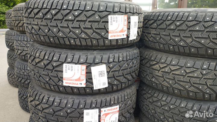 Сбор зима R17 шип. Geely Coolray Джили Кулрей