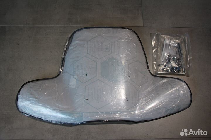 Стекло для квадроцикла 2мм (С крепежом) в наличии