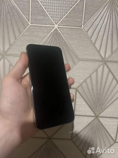 iPhone X, 64 ГБ
