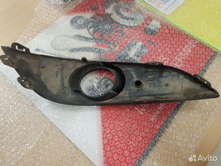 Решетка в бампер передняя левая Opel Astra 2008