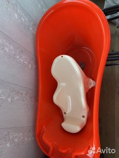 Ванночка для купания с горкой