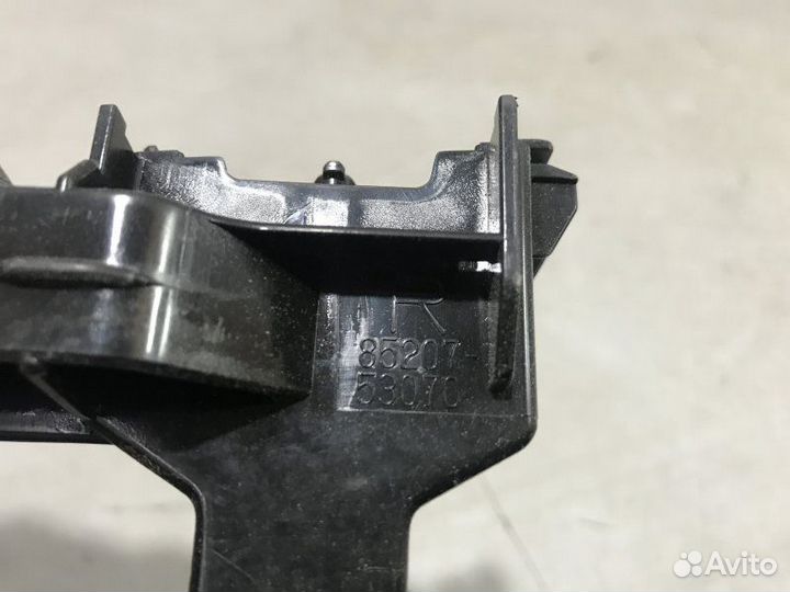 Форсунка омывателя фары правая Lexus Is 2