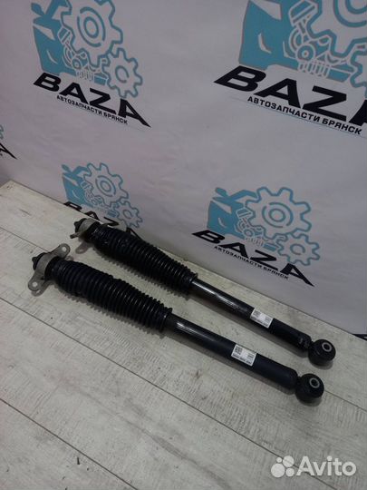 Амортизатор задний Kia Rio 4