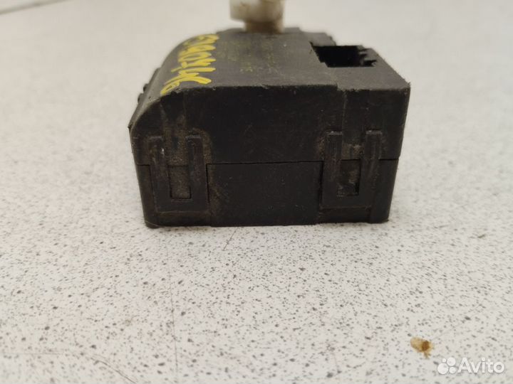 Моторчик заслонки печки