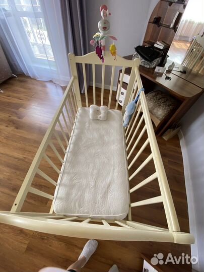 Детская кроватка