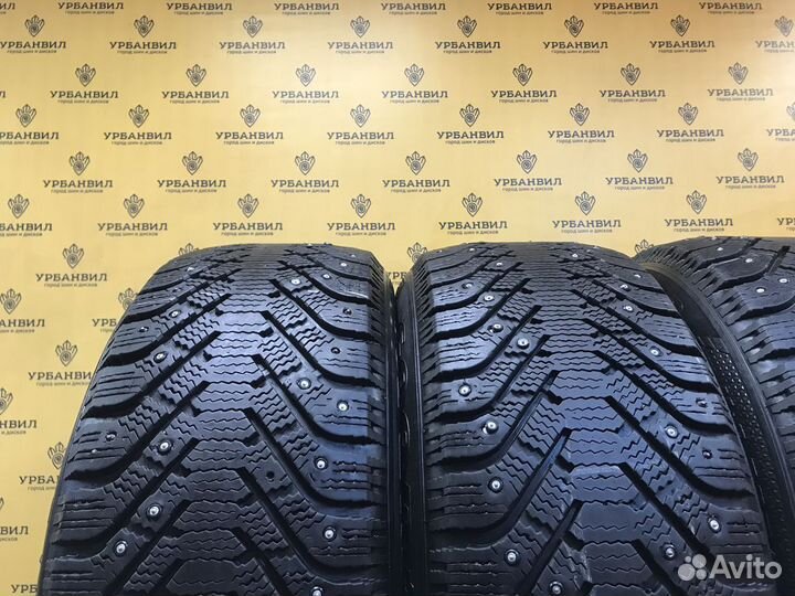 Goodyear UltraGrip 500 235/55 R17 99T