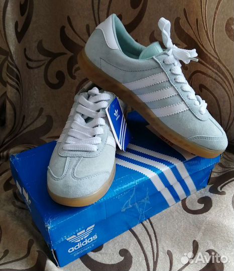 Кроссовки женские adidas