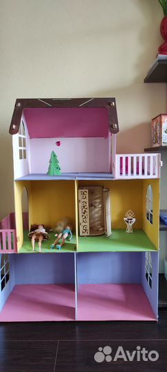 Кукольный домик деревянный