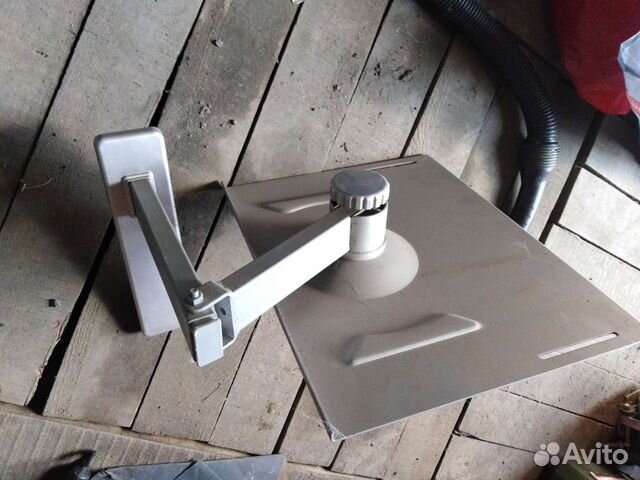 Кронштейн под телевизор