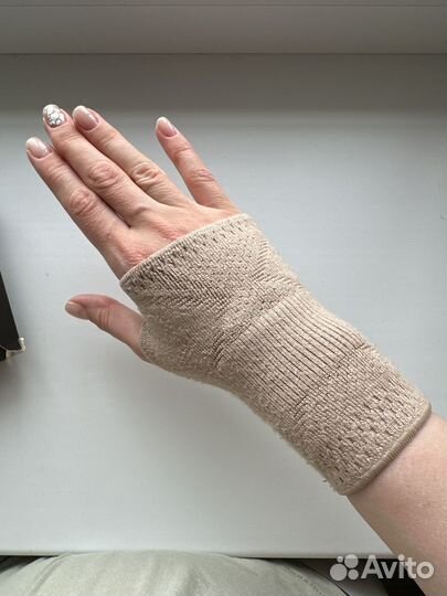 Бандаж на лучезапястный сустав правый размер 1