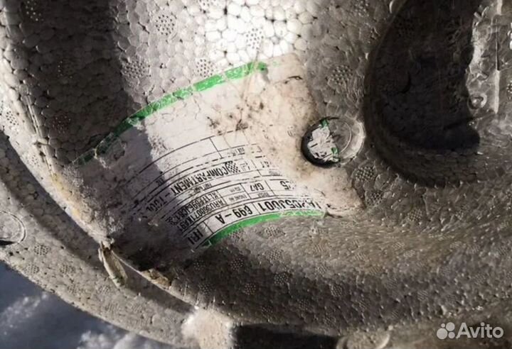 Вкладышь с инструментами запасного колёса opel