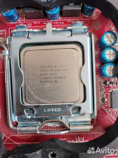 Intel Pentium E2160 LGA775, 2 x 1800 Mhz