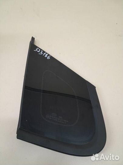 Стекло кузовное глухое левое Kia Optima 4 JF 2015