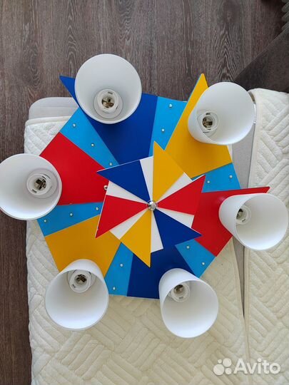 Люстра в детскую комнату