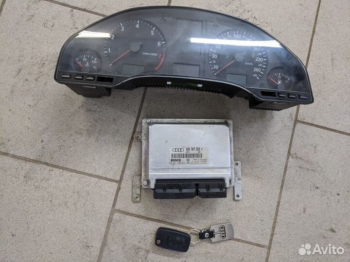 Блок управления двигателем от Audi A8 D2