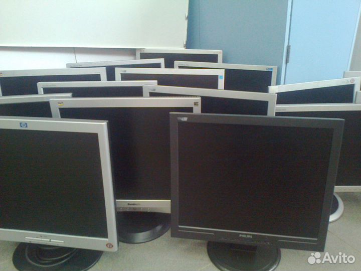 LCD монитор 15