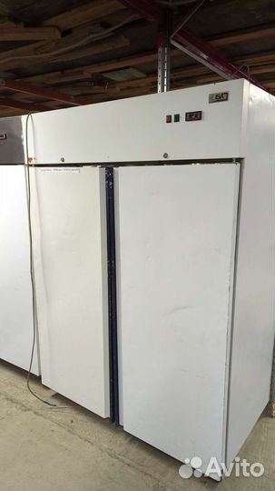 Холодильный шкаф